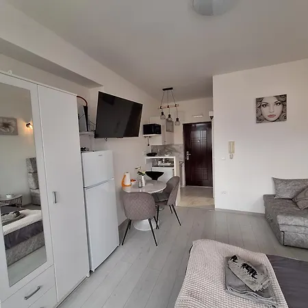 Mystic Grey Ploce (Dubrovnik-Neretva)