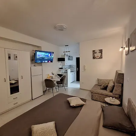 Mystic Grey Apartment Ploce (Dubrovnik-Neretva)